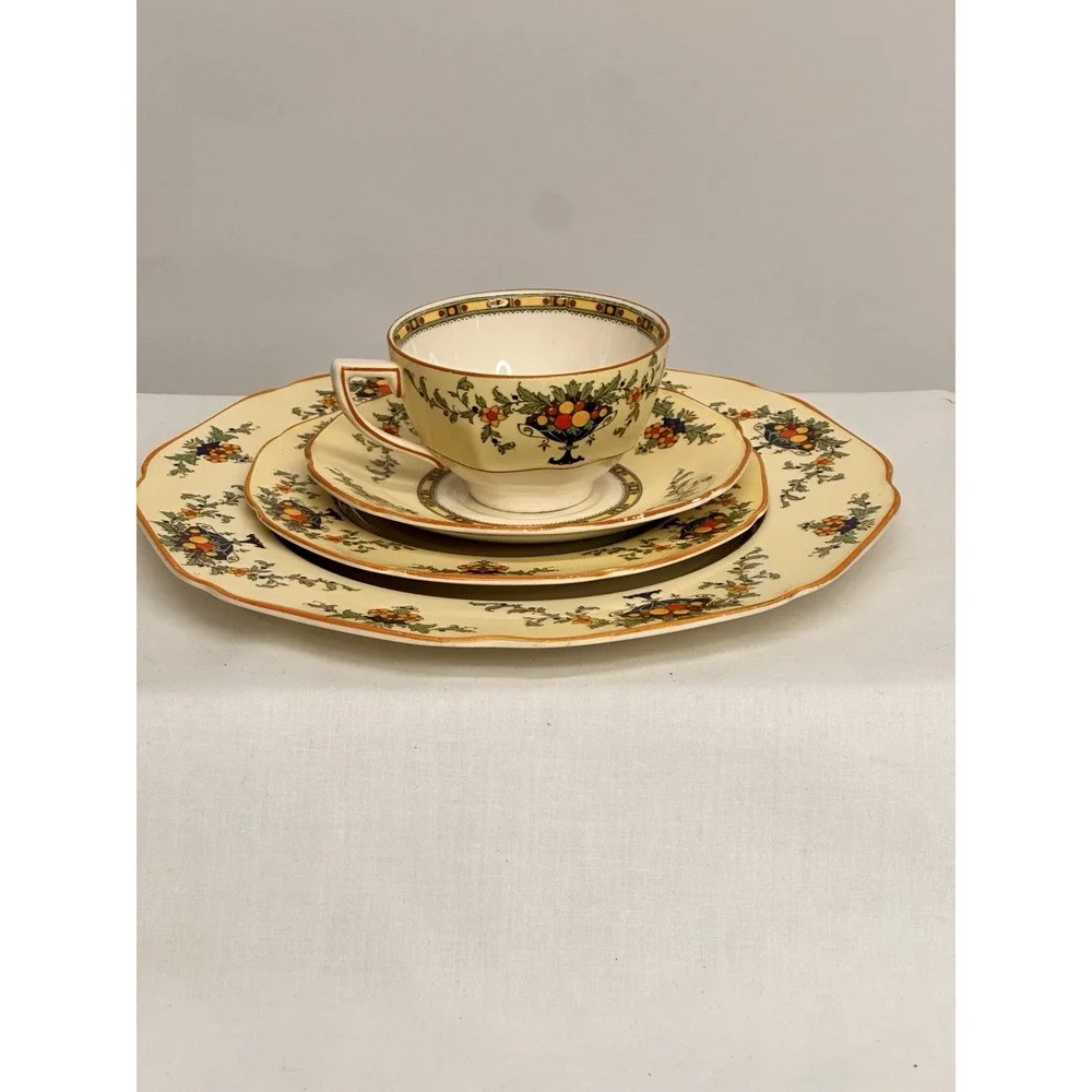 Crown Ducal Transfer‎ Ware England Blue Urn Fruit 4 Piece Place Setting